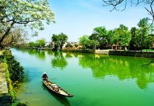 Tìm hiểu văn bản: Ca Huế trên sông Hương – Hà Ánh Minh