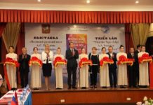 Triển lãm “Nhà thơ Nga vĩ đại A.S. Pushkin – cuộc đời và thi ca”