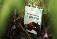 Kiếm tìm sự lộng lẫy từ vết thương thân phận